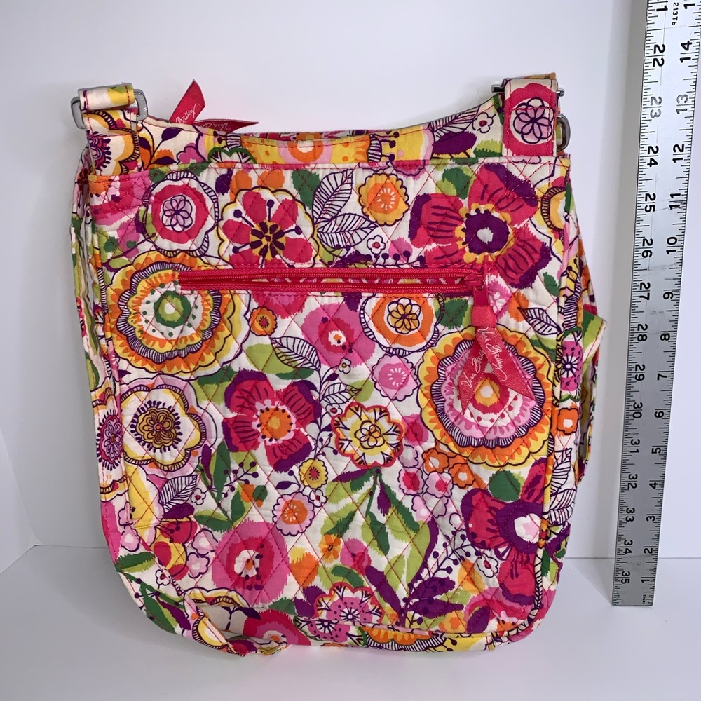 Bright and clean great condition Vera Bradley Crossbody Purse